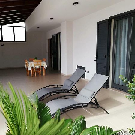 Appartamento Gambero Beach Santa Teresa Di Riva Dış mekan fotoğraf